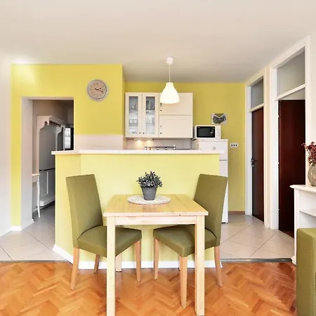 Апартаменты Apartments With Wifi Split - 12516 *